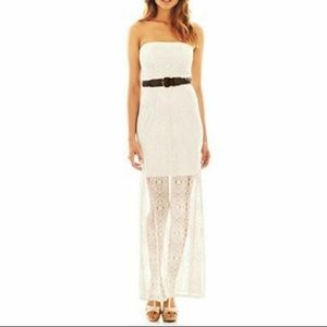 Adorable white maxi dress